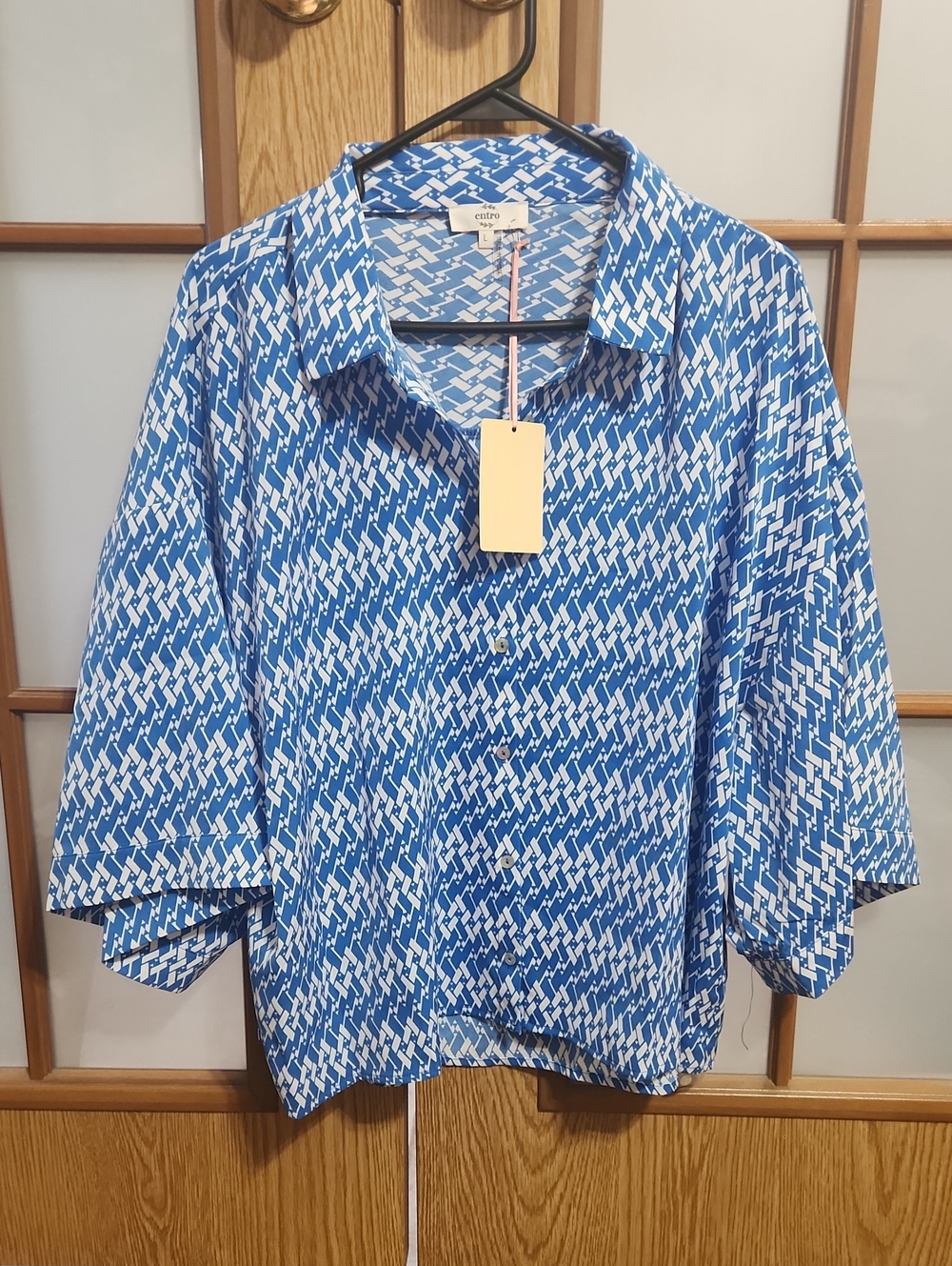 Entro Blue and White Geometric Button-Down Women's Shirt With Wide Sleeves